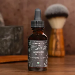 Organic Beard Oil Woodland Breeze: skgolie der bldgr/plejer/fugter hud og skg, alle hudtyper