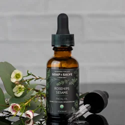 Organic Face oil: Rosehips &amp; Sesame: tr moden hud