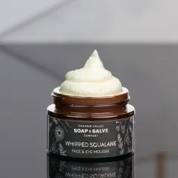 Whipped Squalane Face &amp; Eye Mousse: Dagcreme, natcreme, jencreme, anti-rynkecreme 30g