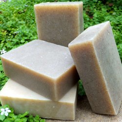 Babassu March Mallow shampoobar: Trt tykt krllet hr, irriteret hovedbund, modvirker hrtab 160g