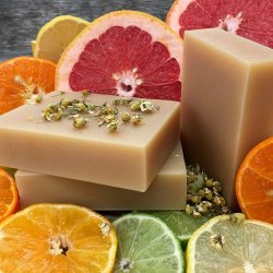 Chamomile &amp; Citrus kologisk shampoobar: Normalt hr, fedtet hr, skl, klende hovedbund, 160 g.