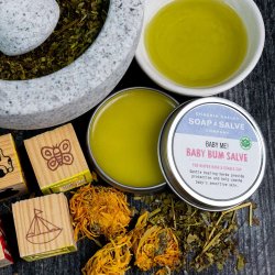 Baby Me! Baby Bum herbal kologisk salve: bleudslt, arp, tr hud, hudirritation